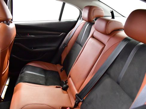 Used 2024 MAZDA MAZDA3 s image 19