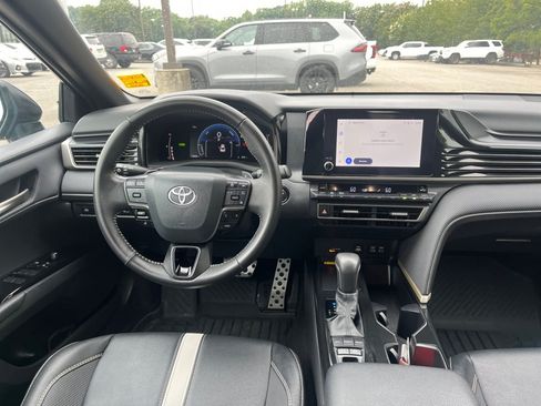 Used 2026 Toyota Camry SE FWD image 23