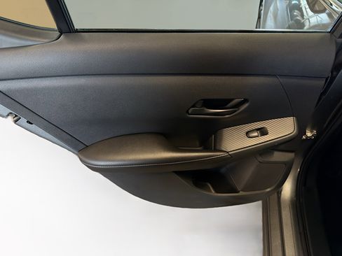 Used 2024 Nissan Sentra SV FWD image 27