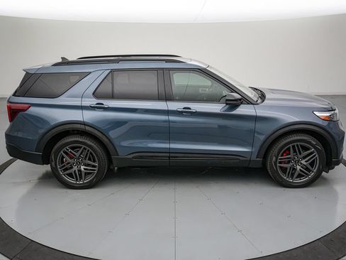 Certified 2021 Ford Explorer ST w/ ST Street Pack AWD/4WD image 3
