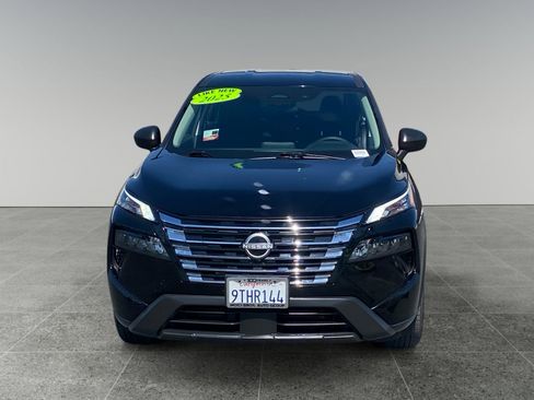 Used 2025 Nissan Rogue S FWD image 8