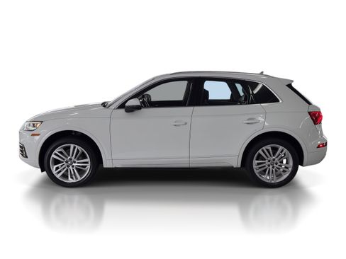 Used 2018 Audi Q5 Prestige w/ Prestige Package image 2