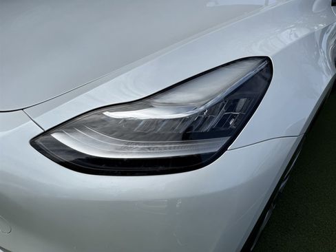 Used 2023 Tesla Model Y Long Range image 10