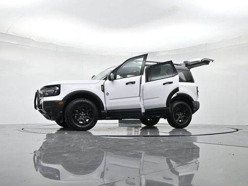 Used 2025 Ford Bronco Sport Outer Banks w/ Sasquatch Outer Banks Package AWD/4WD image 51
