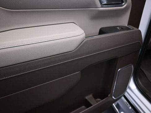 New 2026 Chevrolet Silverado 1500 LTZ w/ LTZ Premium Package image 15