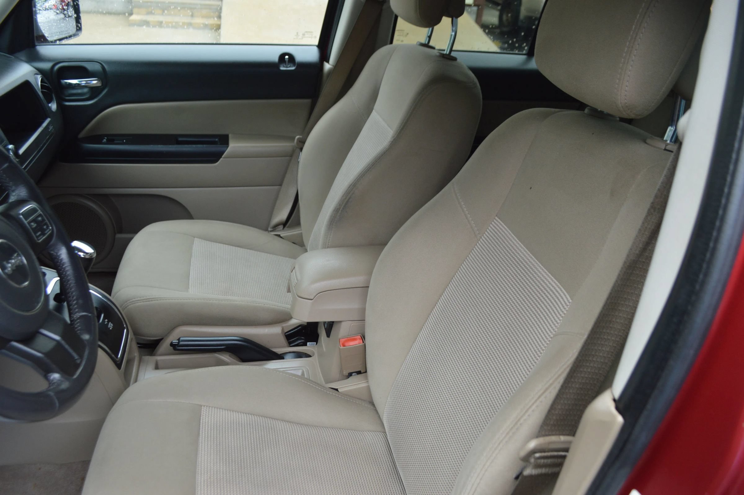 Used 2016 Jeep Patriot Latitude FWD image 15