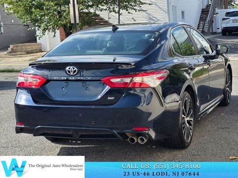 Used 2020 Toyota Camry SE FWD image 4