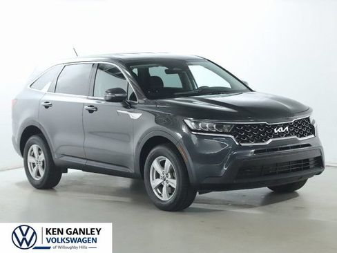 Used 2022 Kia Sorento LX AWD/4WD image 36