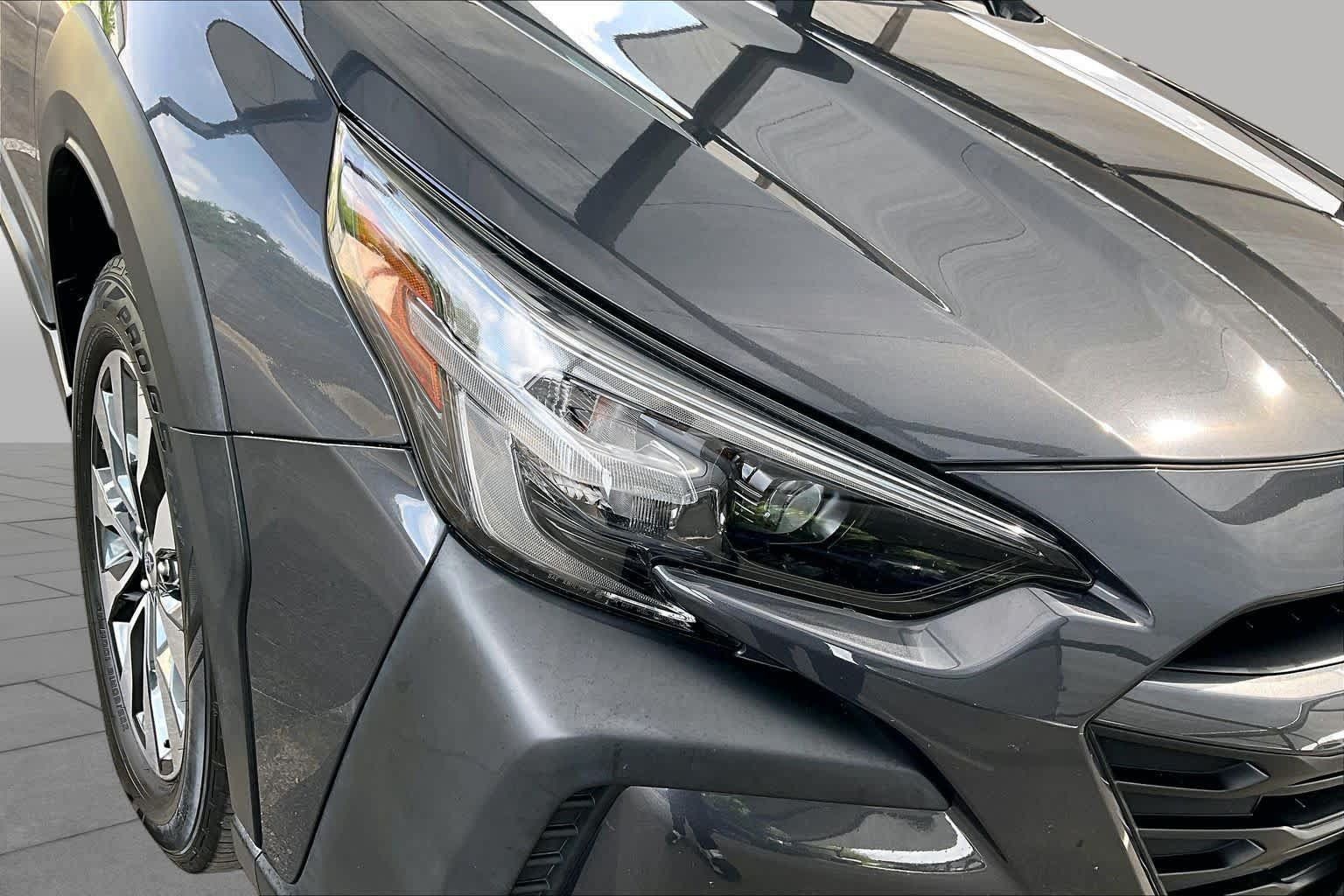 Used 2023 Subaru Outback Touring XT AWD/4WD image 28