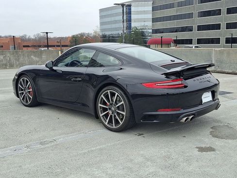 Used 2017 Porsche 911 Carrera S image 3