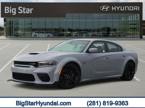 Used 2022 Dodge Charger Scat Pack RWD image 1