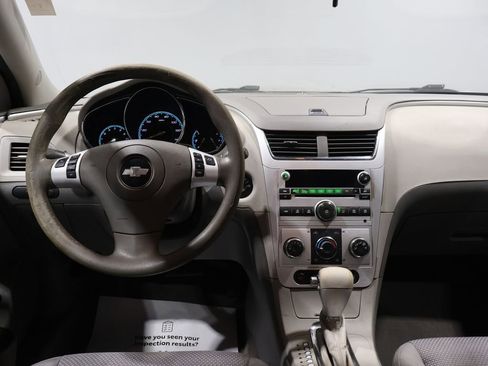 Used 2010 Chevrolet Malibu LS image 16