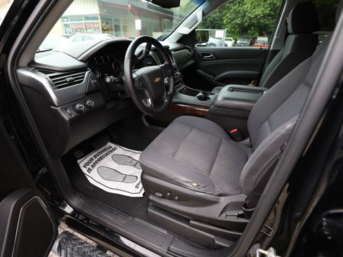 Used 2019 Chevrolet Tahoe LS AWD/4WD image 16