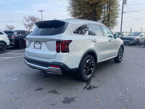 New 2026 Kia Sorento S w/ S Panoramic Sunroof Package image 8