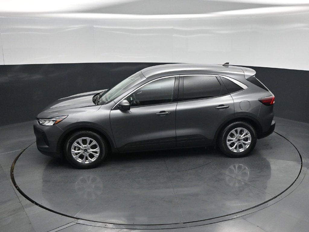 Certified 2023 Ford Escape Active w/ Tech Pack #2 FWD image 45
