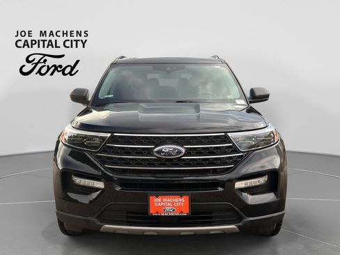 Used 2023 Ford Explorer XLT w/ Equipment Group 202A AWD/4WD image 10