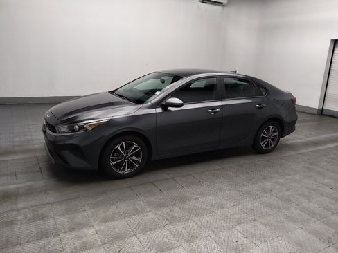 Used 2024 Kia Forte LXS w/ LXS Technology Package FWD image 2