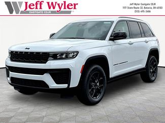 New 2026 Jeep Grand Cherokee Altitude AWD/4WD video 1