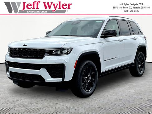 New 2026 Jeep Grand Cherokee Altitude AWD/4WD image 1