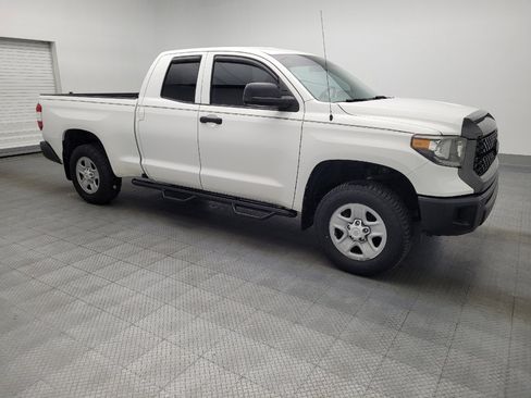Used 2018 Toyota Tundra SR image 11