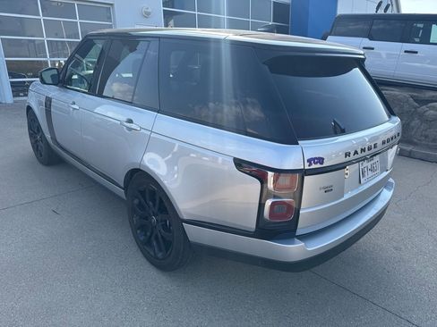 Used 2020 Land Rover Range Rover HSE image 3