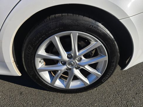 Used 2011 Lexus IS 250 w/ Premium Pkg Value Edition image 10