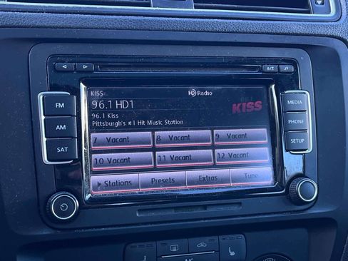 Used 2015 Volkswagen Jetta SE image 11