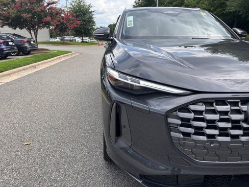 New 2025 Audi Q5 Premium Plus image 24