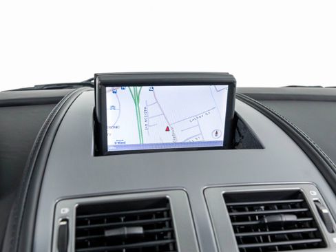 Used 2009 Aston Martin DBS Coupe image 27