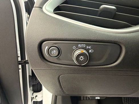 Used 2022 Chevrolet Malibu RS FWD image 21