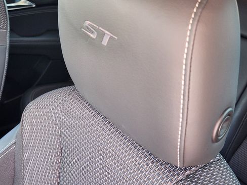 Used 2023 Buick Envision Preferred image 15