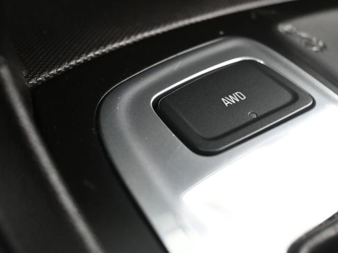 Used 2018 Chevrolet Equinox LT w/ Sun & Infotainment Package AWD/4WD image 39