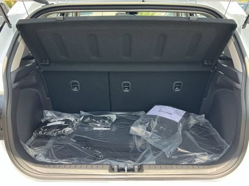 New 2026 Hyundai Venue SEL FWD image 33