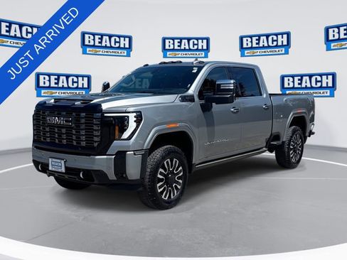 Used 2025 GMC Sierra 2500 Denali Ultimate AWD/4WD image 1