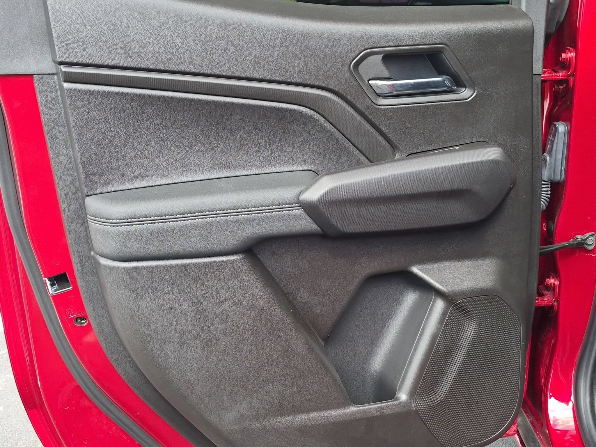 Used 2026 Chevrolet Colorado LT w/ LT Convenience Package RWD image 15