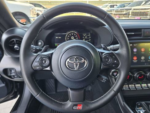 Used 2023 Toyota GR86 image 19