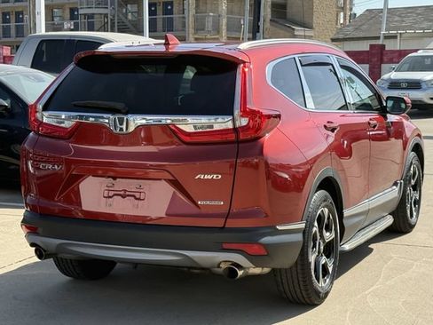 Used 2019 Honda CR-V Touring image 4