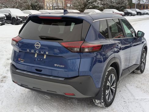 Used 2023 Nissan Rogue SV w/ SV Premium Package image 7