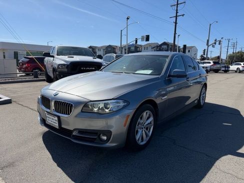Used 2016 BMW 528i Sedan RWD image 2