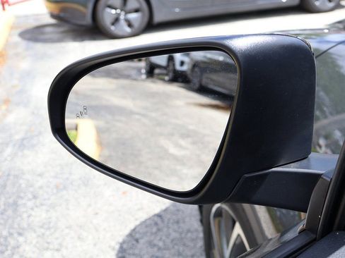 Used 2022 Toyota C-HR Limited image 36