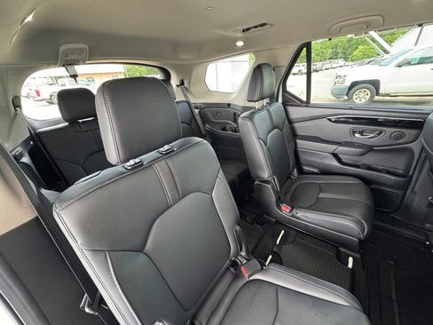 Used 2025 Honda Pilot EX-L image 25