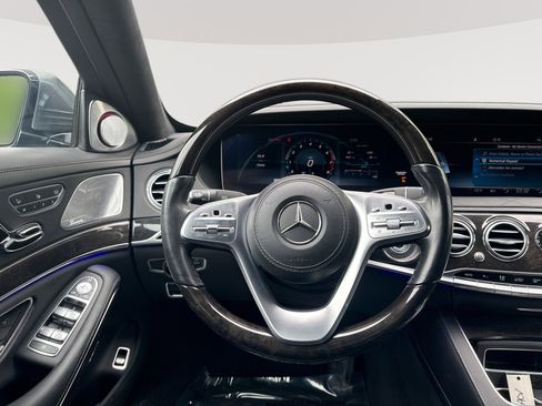 Used 2019 Mercedes-Benz S 560 4MATIC Sedan image 11