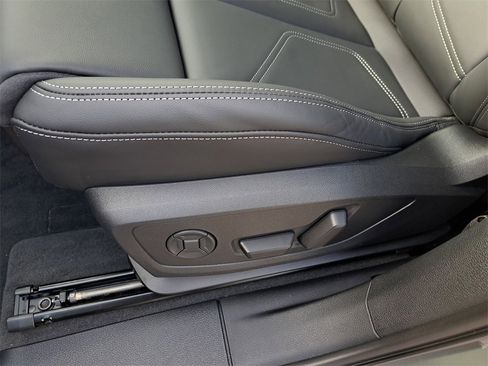 New 2025 Audi Q3 2.0T Premium image 19