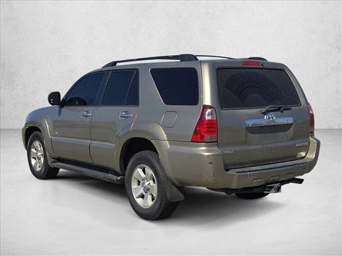 Used 2008 Toyota 4Runner SR5 image 8