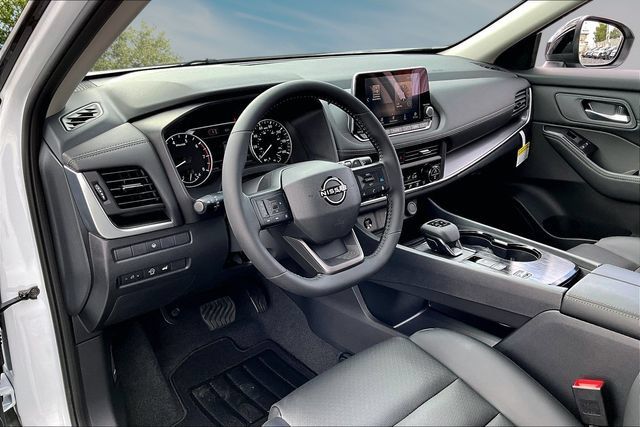 New 2026 Nissan Rogue Dark Armor FWD image 7