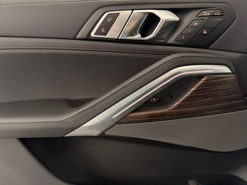 New 2026 BMW X6 xDrive40i w/ Executive Package image 12