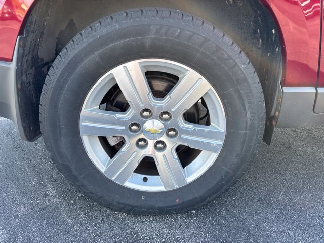 Used 2011 Chevrolet Traverse LT w/ Personal Connectivity Package FWD image 7