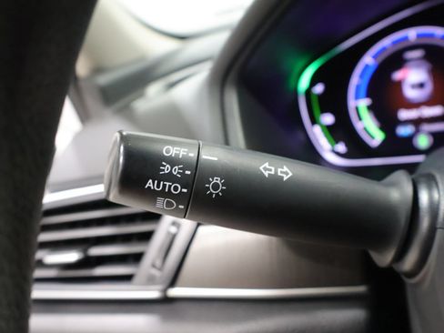 Used 2020 Honda Accord Hybrid image 36