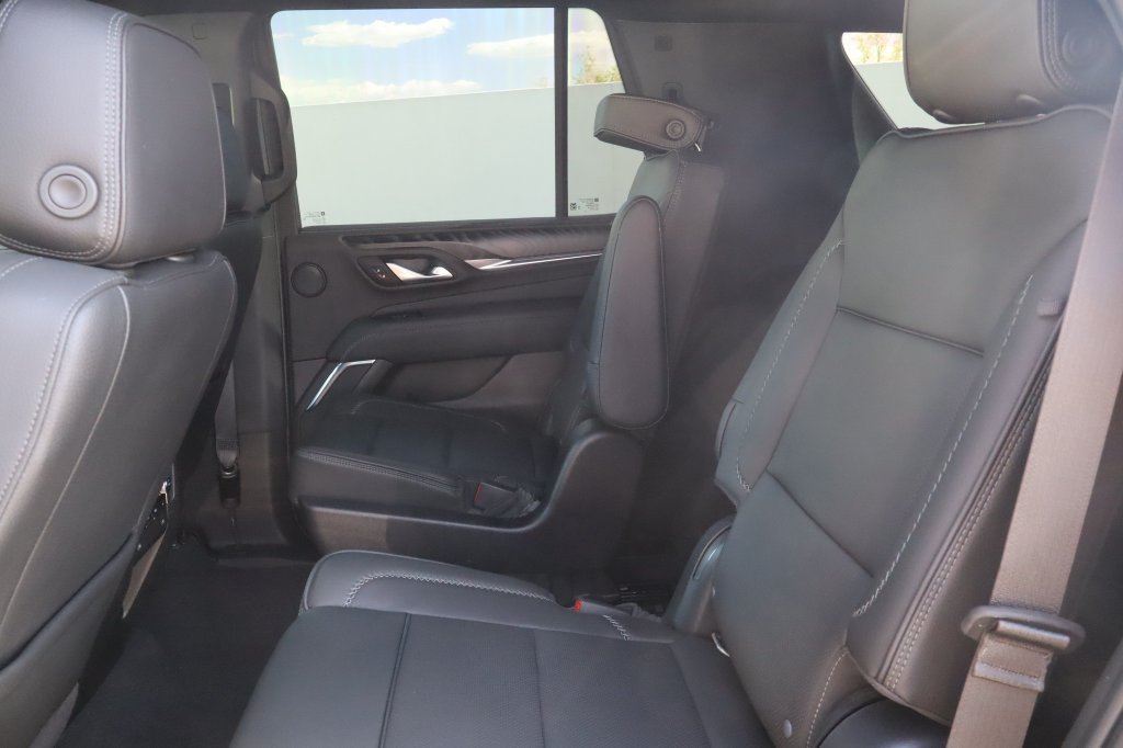 Used 2022 GMC Yukon Denali AWD/4WD image 37