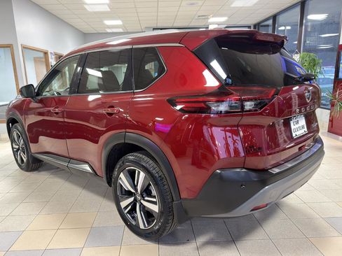 Used 2021 Nissan Rogue SL AWD/4WD image 17